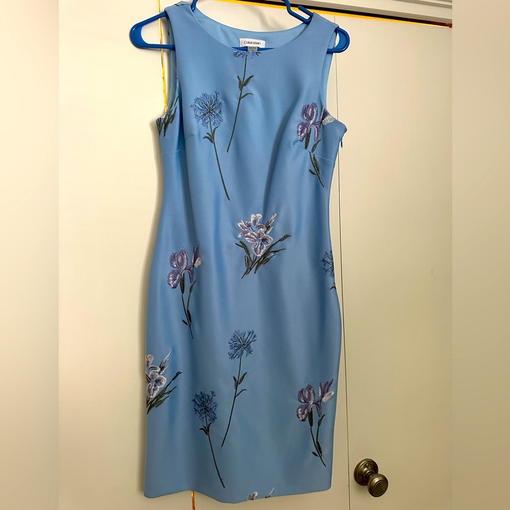 Calvin Klein blue mini dress. Embroidered flowers. Size 2.